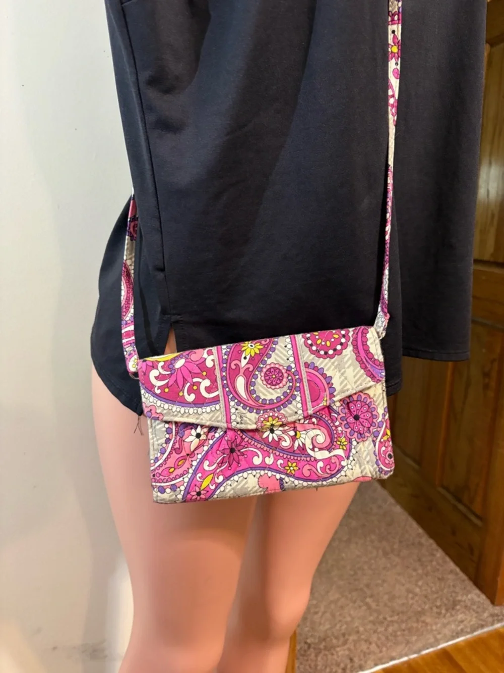 Vera Bradley Organizer Wallet detachable crossbody‎ strap Paisley Meets Plaid